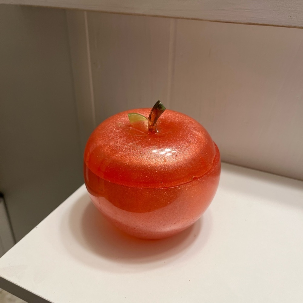 Handmade Apple-Shaped Jars - Picture 4 of 6